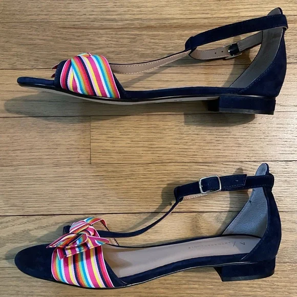 NWOT - ANTHROPOLOGIE “Elenore” Navy Blue Suede T-Strap Sandals with Bows / Sz 9 - Picture 3 of 12